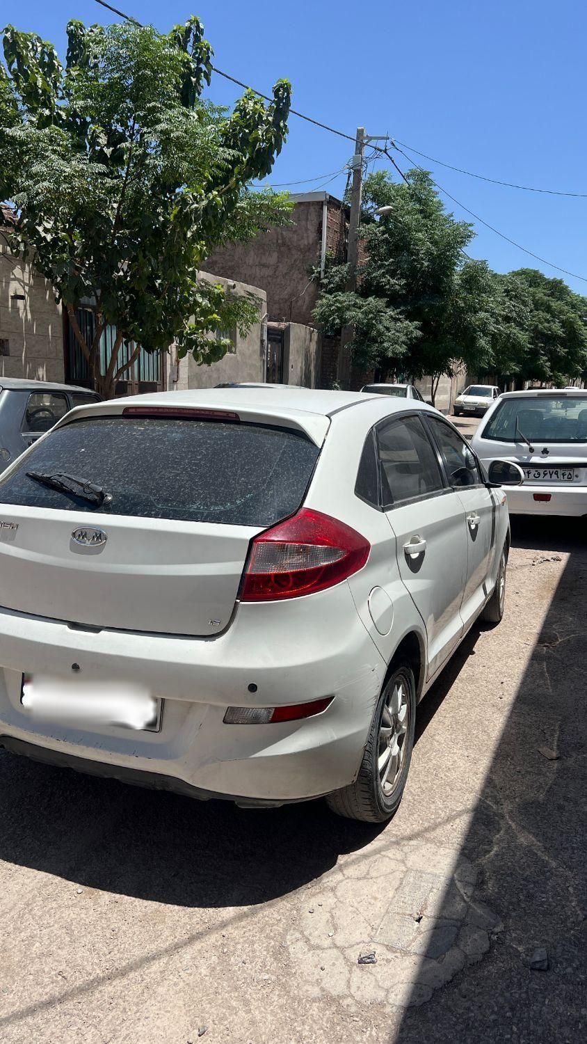 ام وی ام 315 هاچ بک ساده دنده ای - 1392