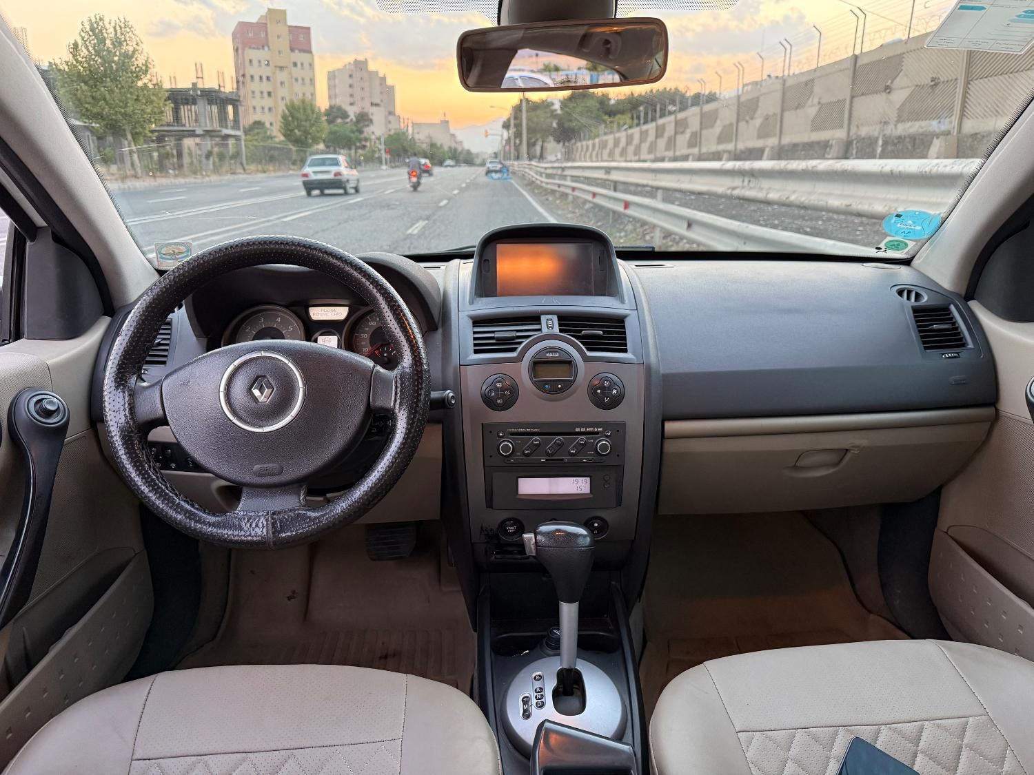 رنو مگان وارداتی اتوماتیک 2000 - 2008