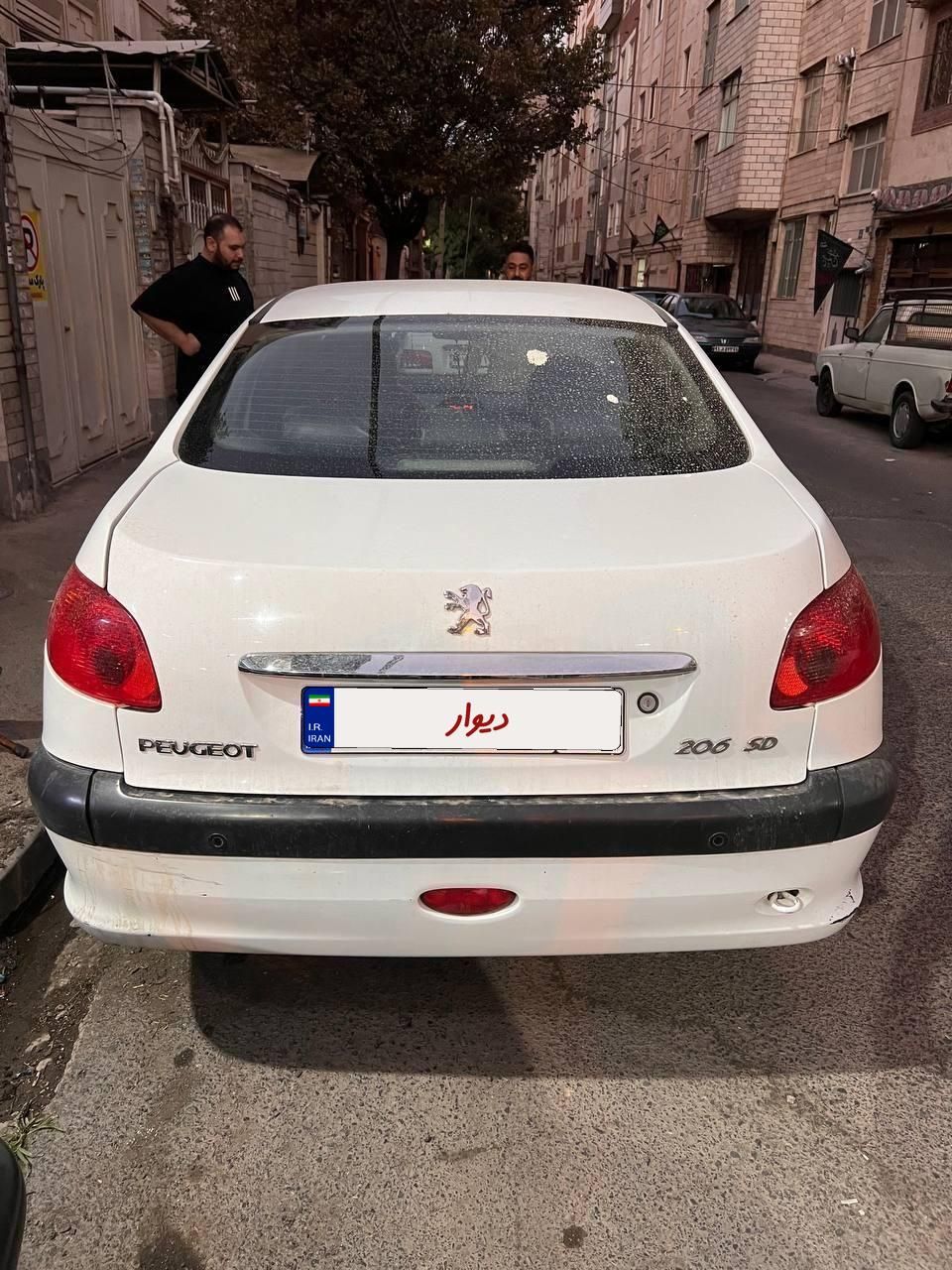 پژو ۲۰۶ صندوق دار v8 - 1396