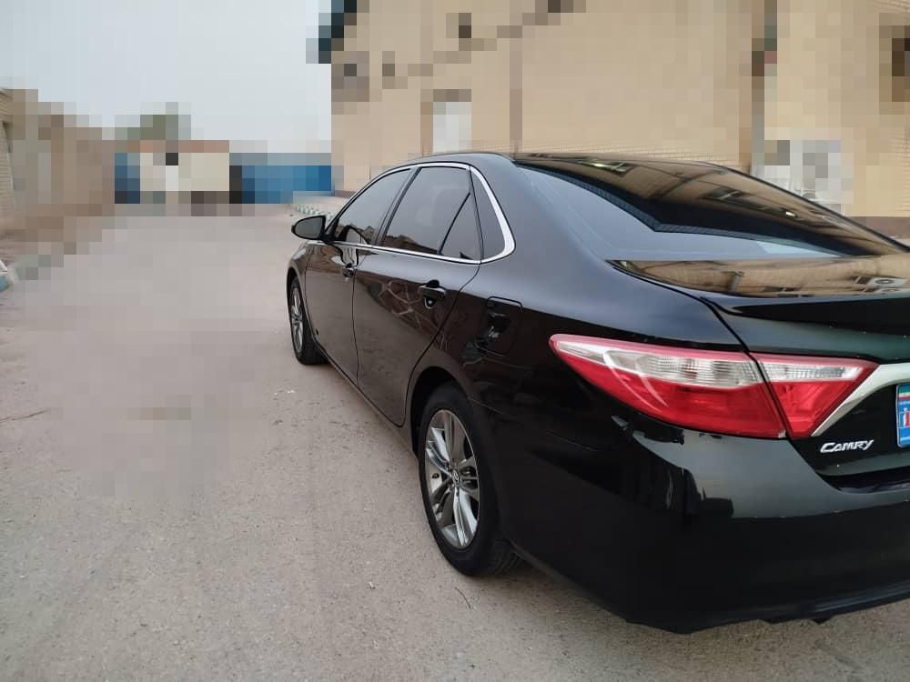 تویوتا کمری XLE - 2016