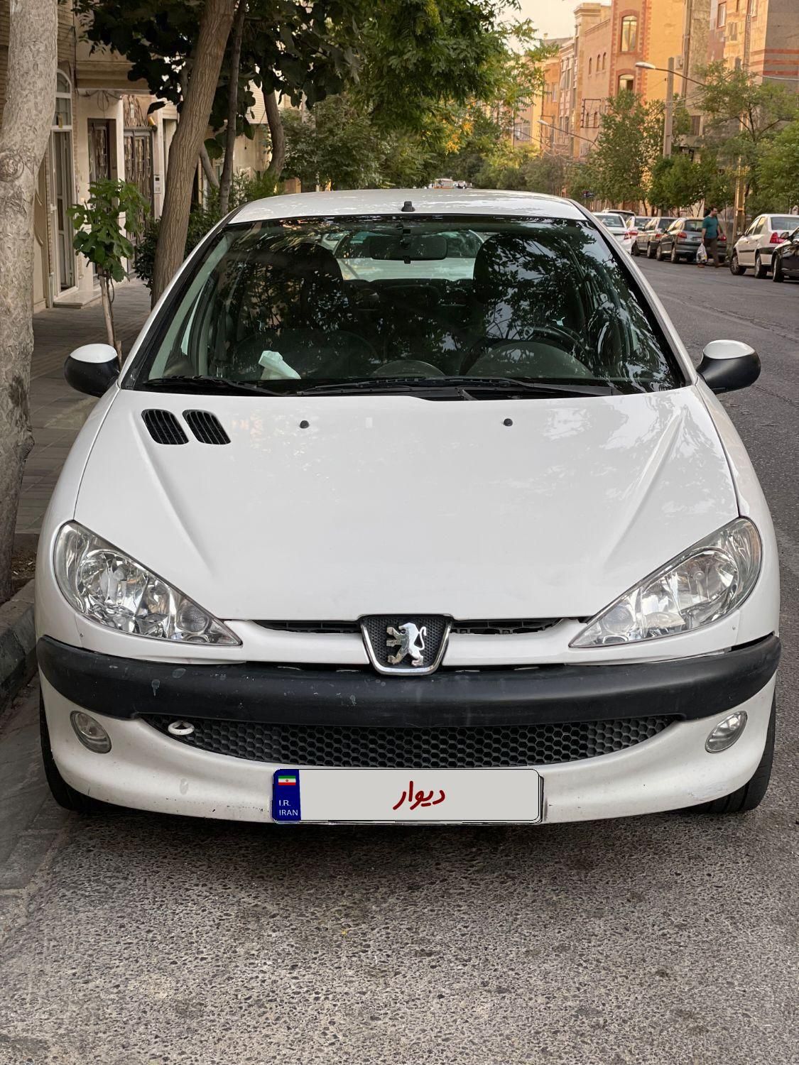 پژو ۲۰۶ صندوق دار v8 - 1395