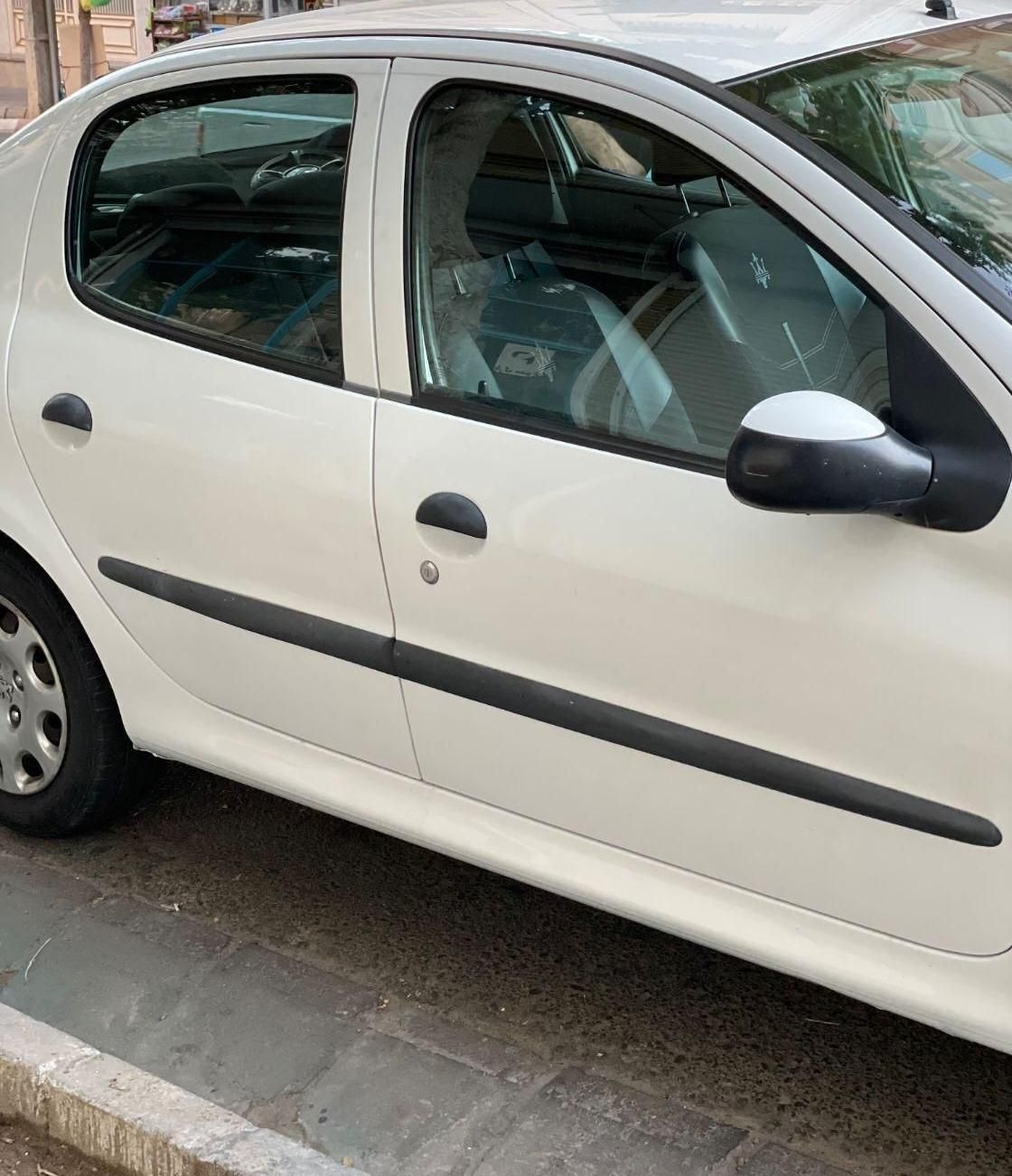 پژو ۲۰۶ صندوق دار v8 - 1395