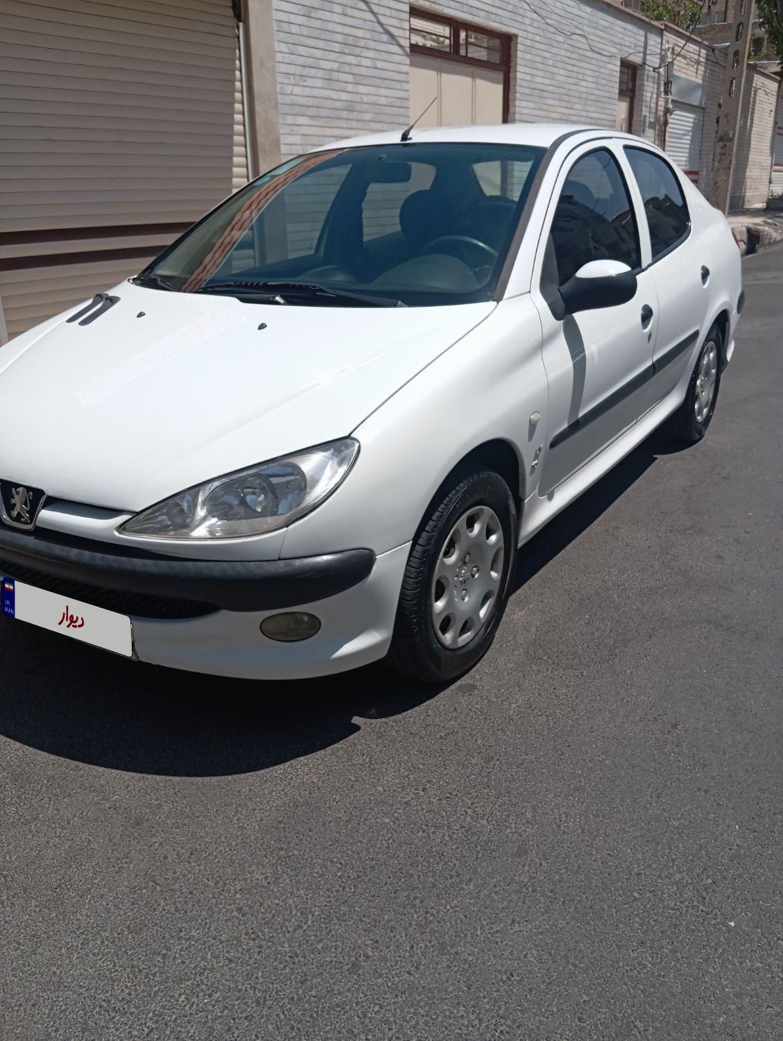 پژو ۲۰۶ صندوق دار v8 - 1396