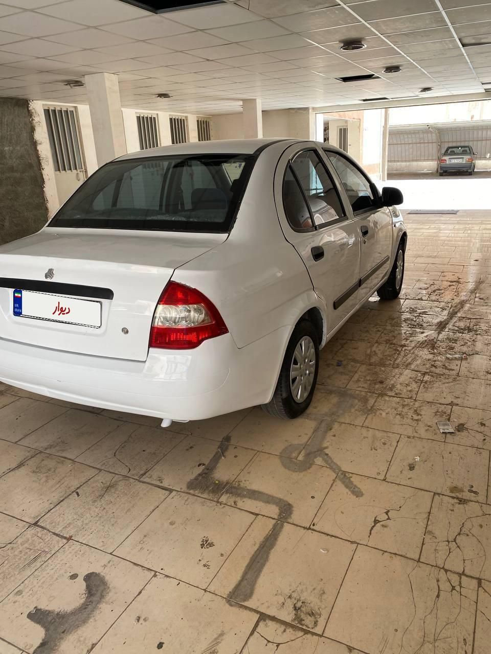 تیبا صندوق دار SX - 1393
