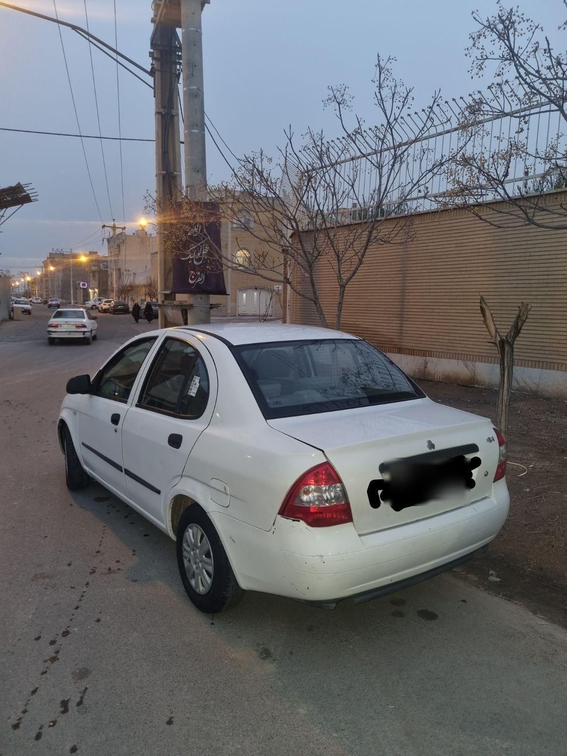 تیبا صندوق دار SX - 1400