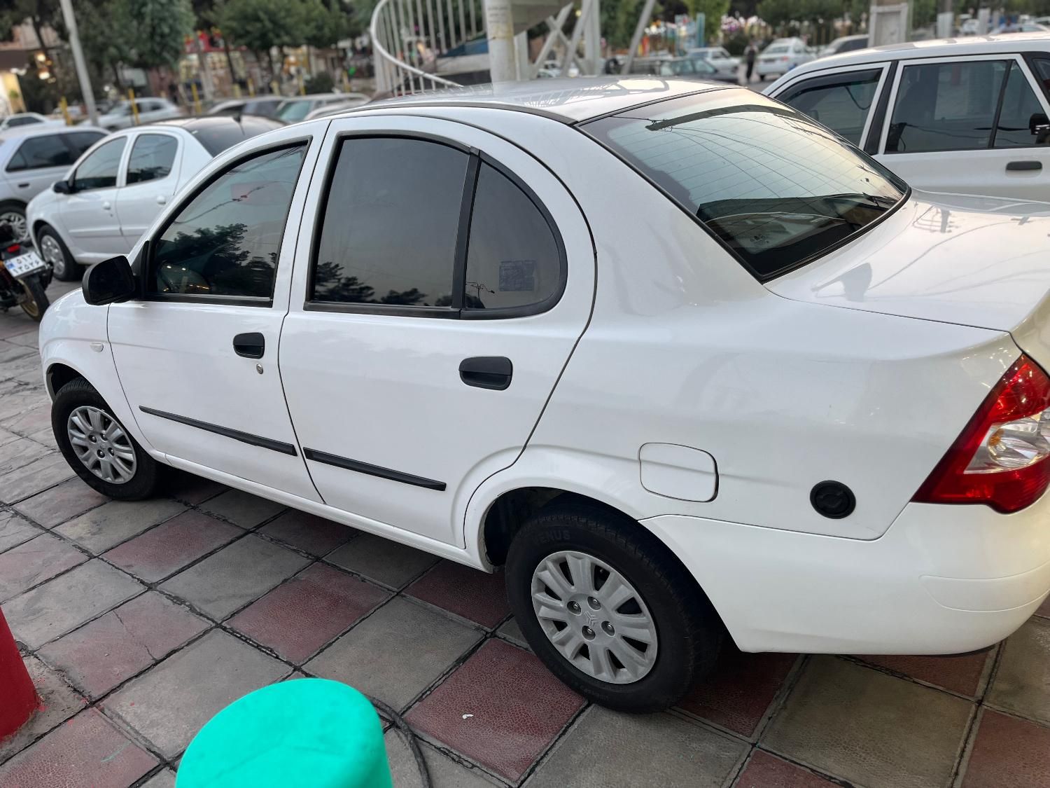 تیبا صندوق دار SX - 1401