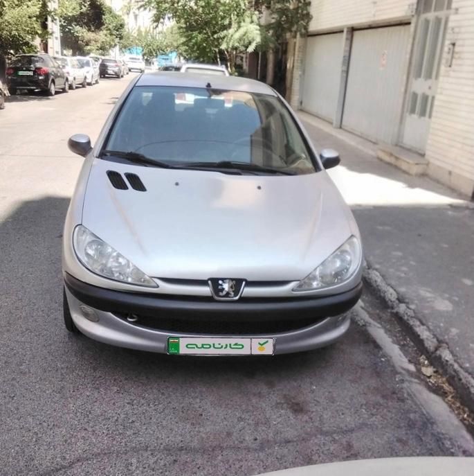 پژو ۲۰۶ صندوق دار v8 - 1389