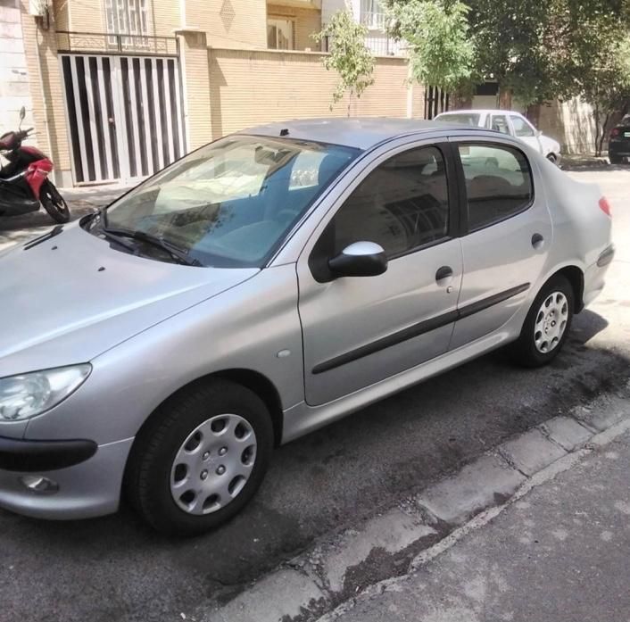 پژو ۲۰۶ صندوق دار v8 - 1389