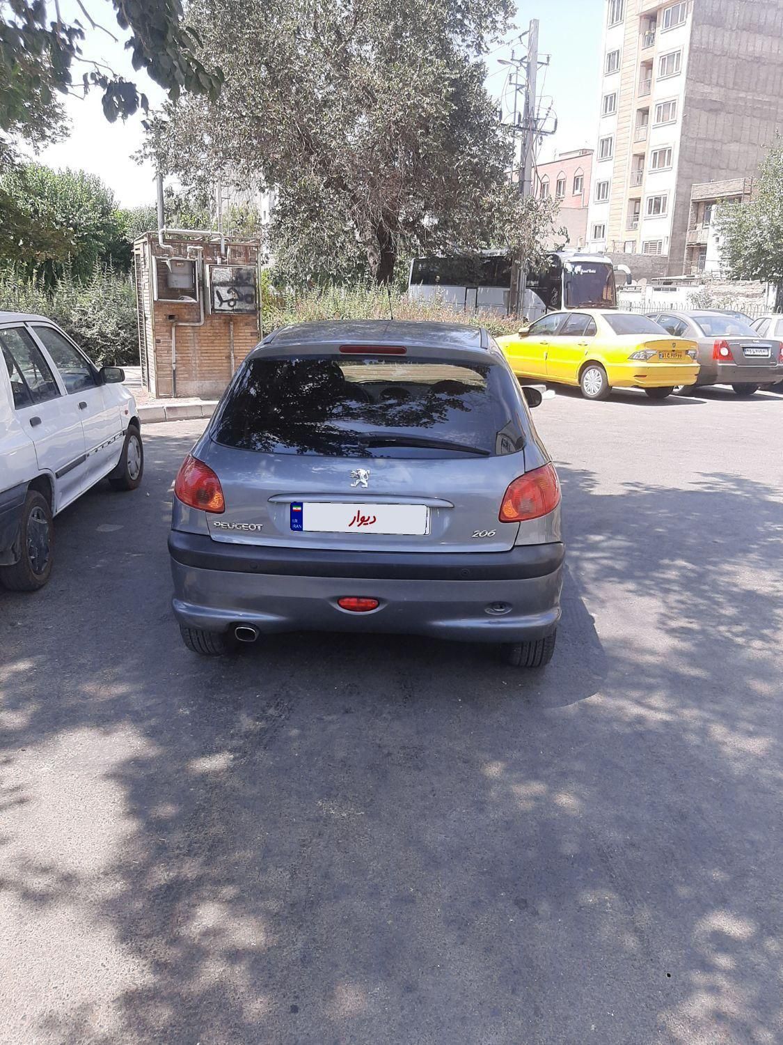 پژو 206 تیپ 2 - 1395