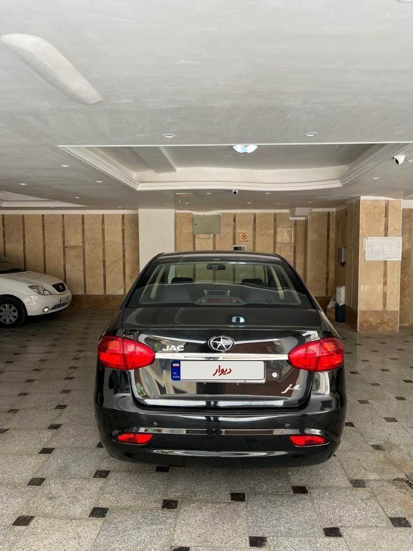 جک J4 اتوماتیک ساده - 1403
