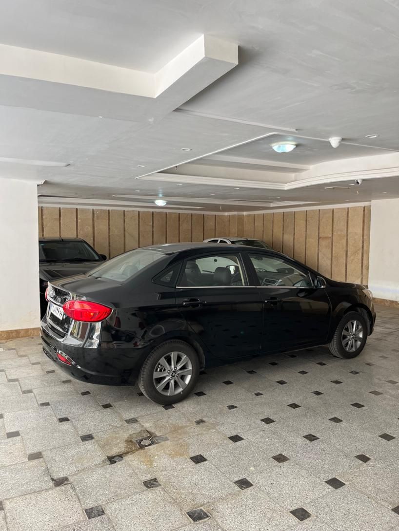 جک J4 اتوماتیک ساده - 1403