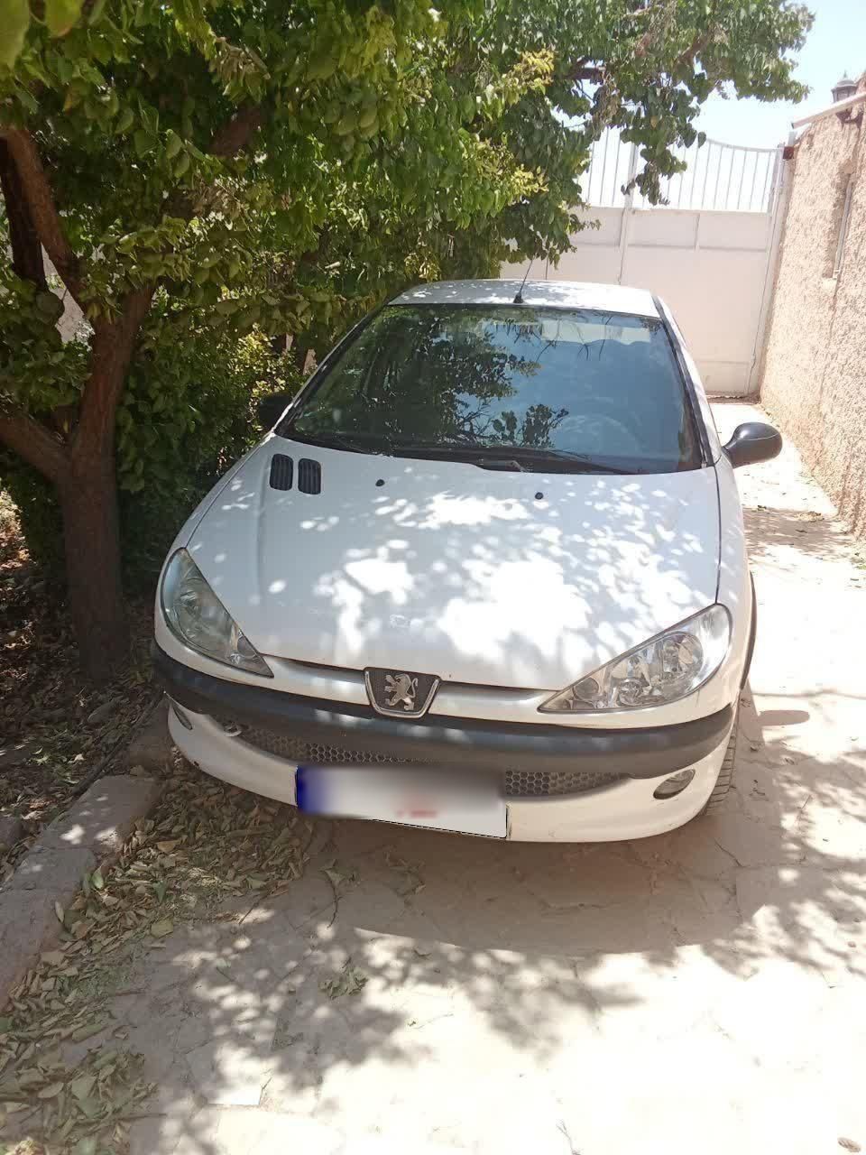 پژو ۲۰۶ صندوق دار v2 - 1390