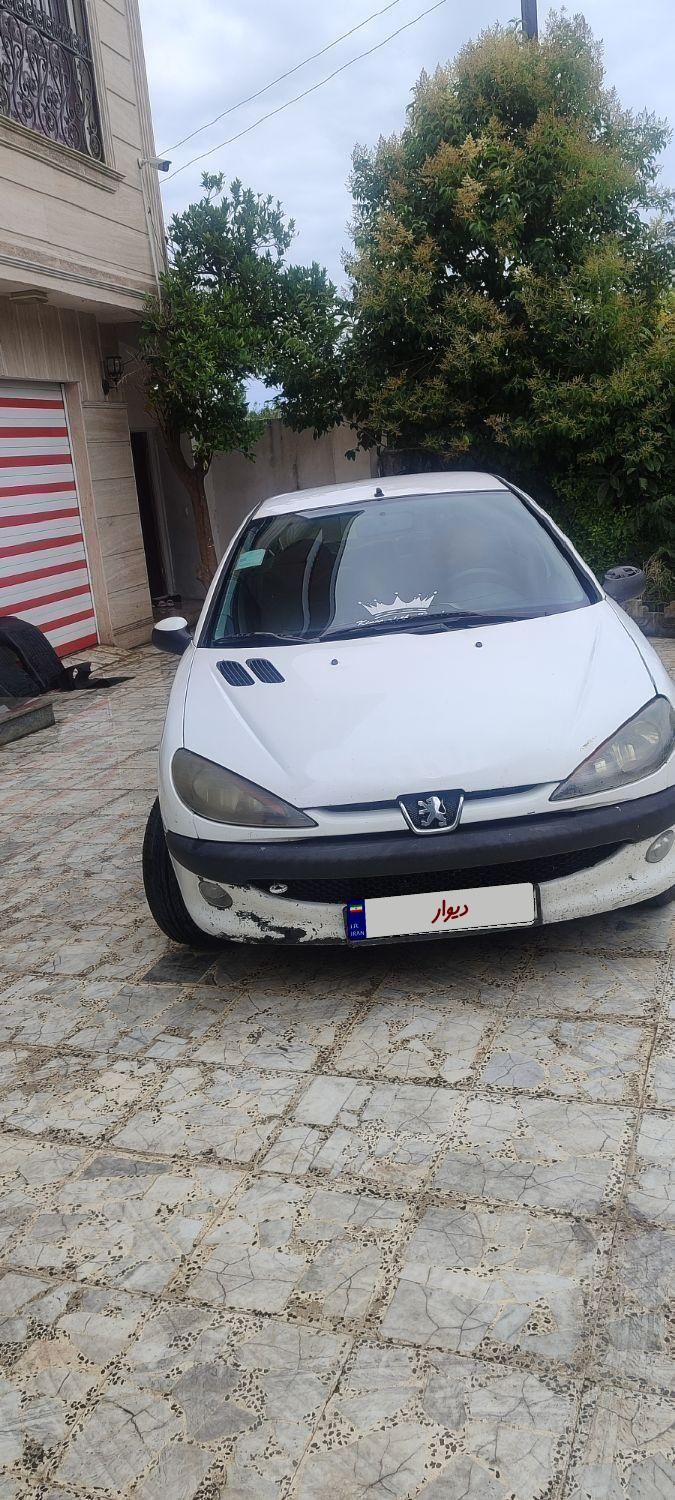 پژو ۲۰۶ صندوق دار v8 - 1393