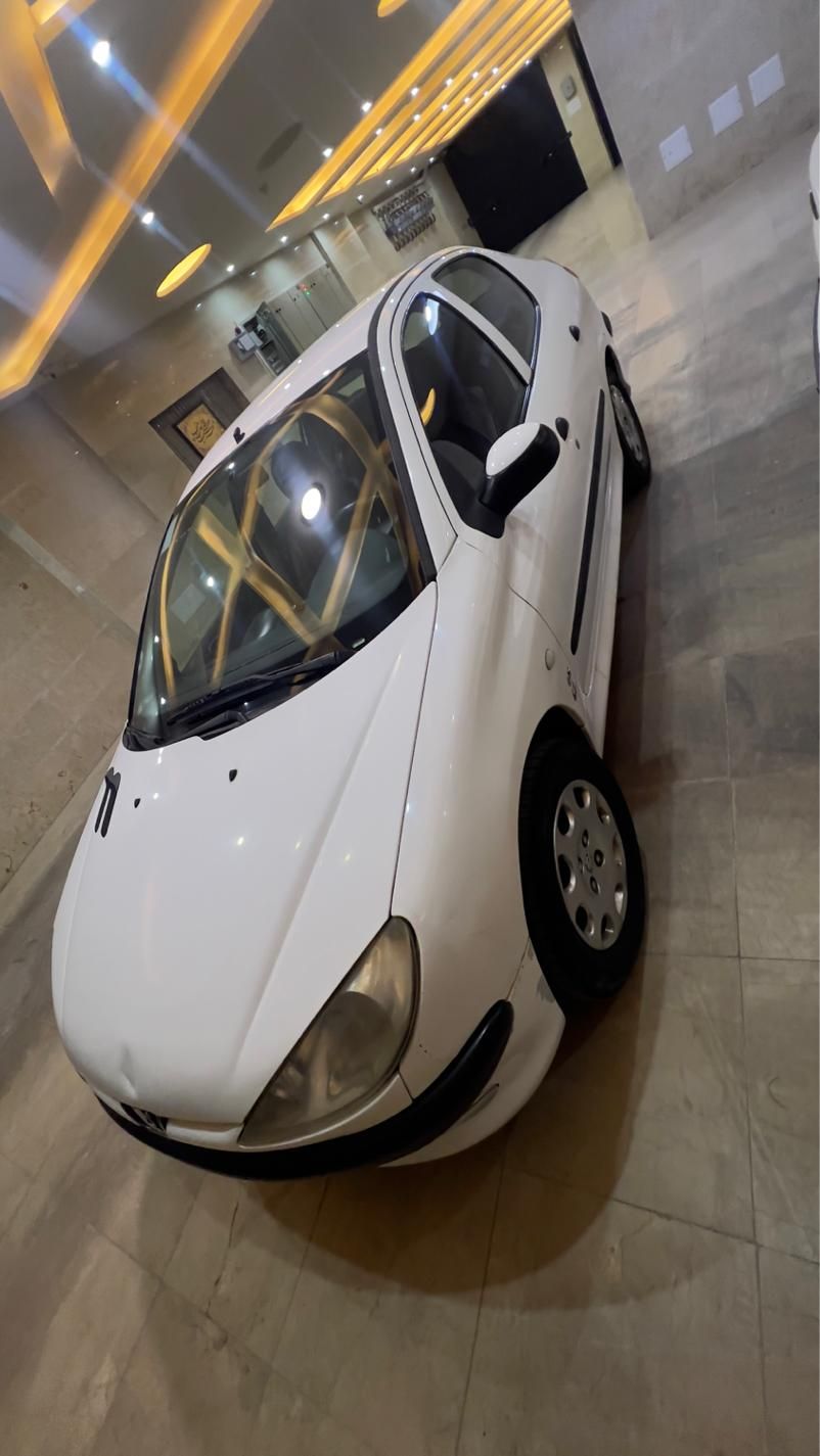 پژو ۲۰۶ صندوق دار v8 - 1396