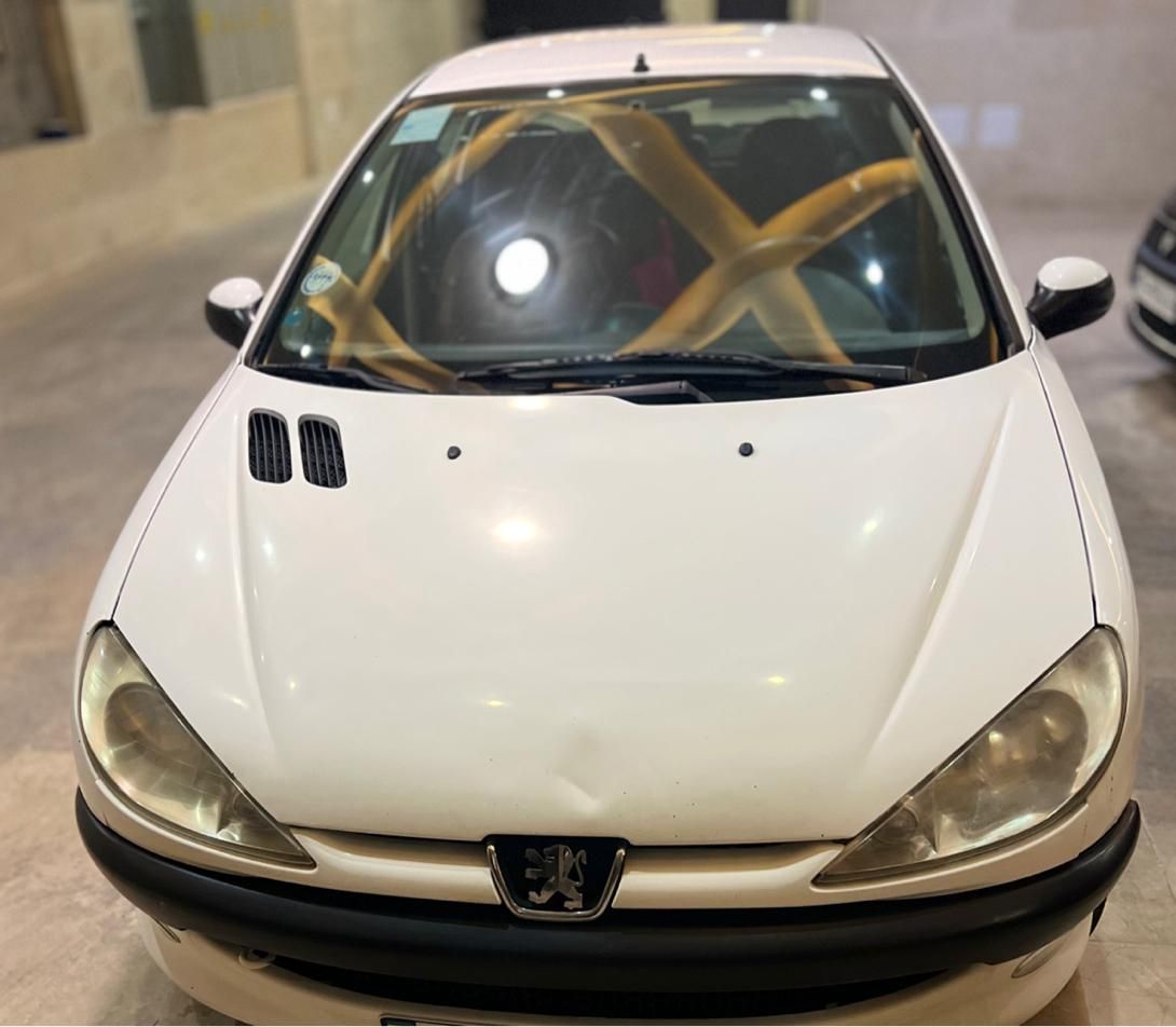 پژو ۲۰۶ صندوق دار v8 - 1396