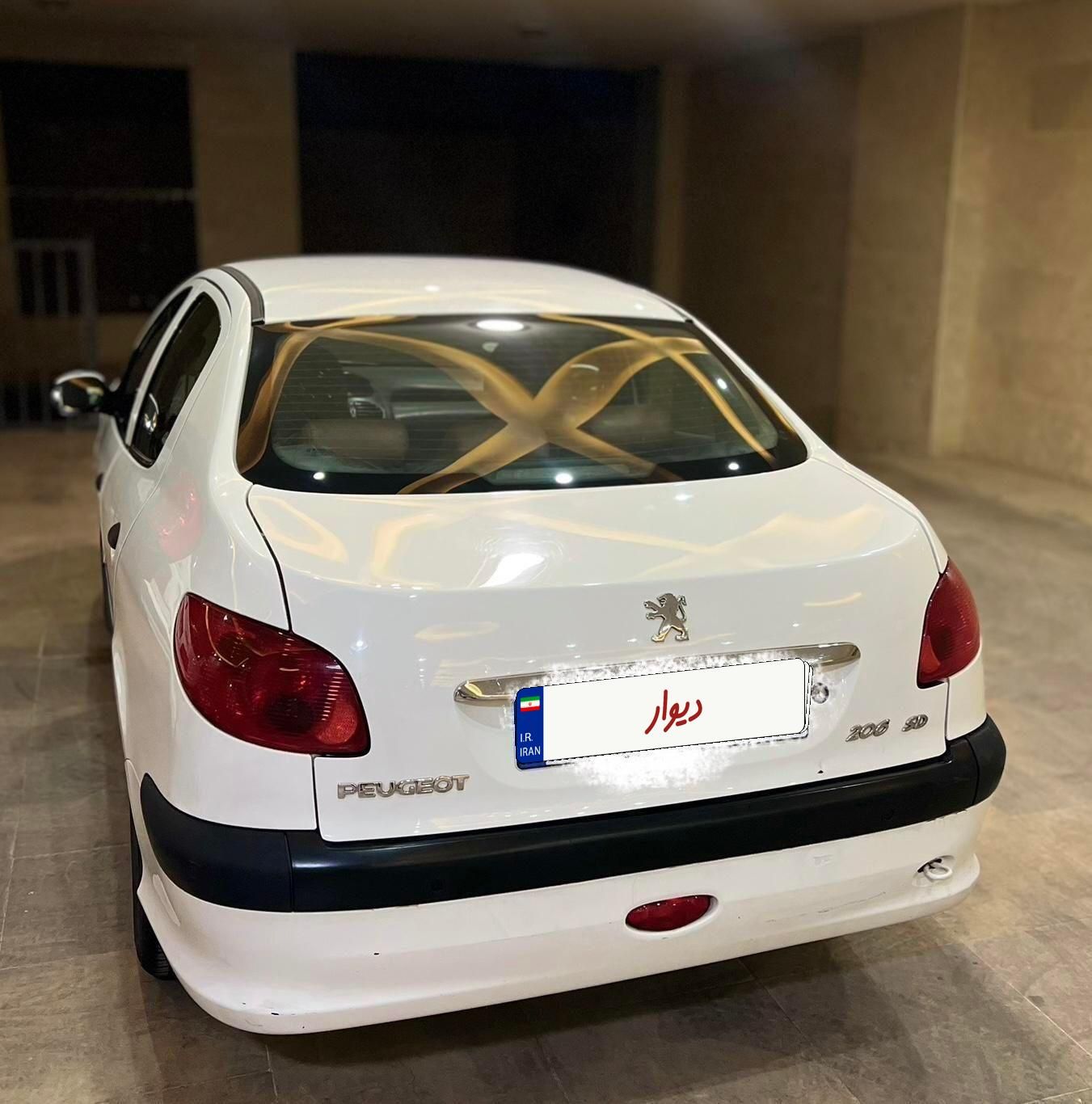 پژو ۲۰۶ صندوق دار v8 - 1396