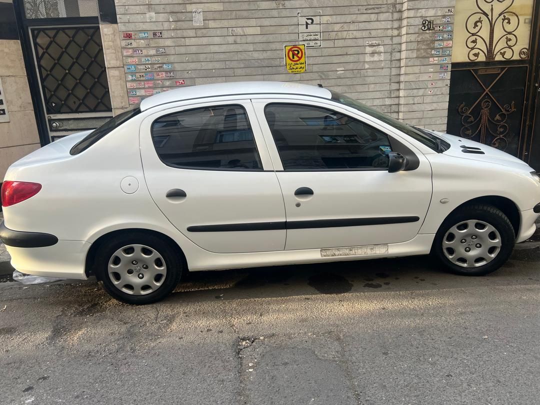 پژو ۲۰۶ صندوق دار v8 - 1398