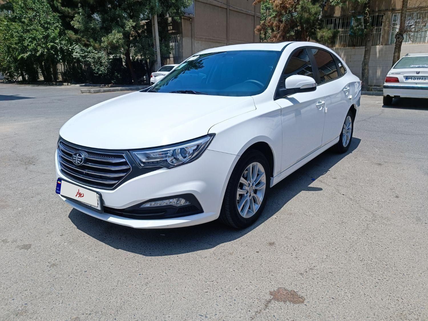 خودرو بسترن، B30 آگهی ann_19344995