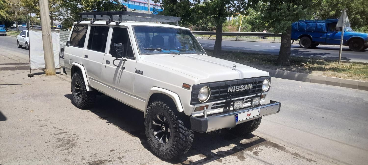 نیسان پاترول چهار درب 6 سیلندر - 1375