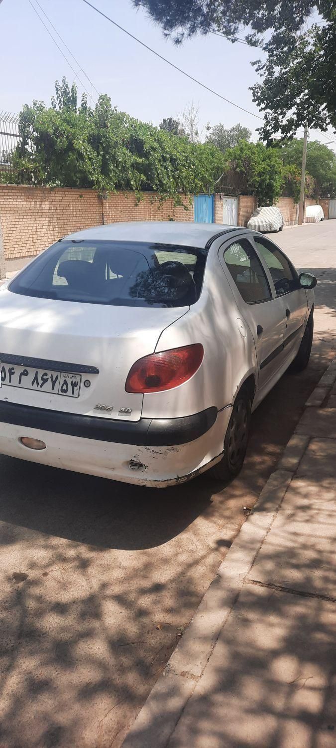 پژو ۲۰۶ صندوق دار v8 - 1390