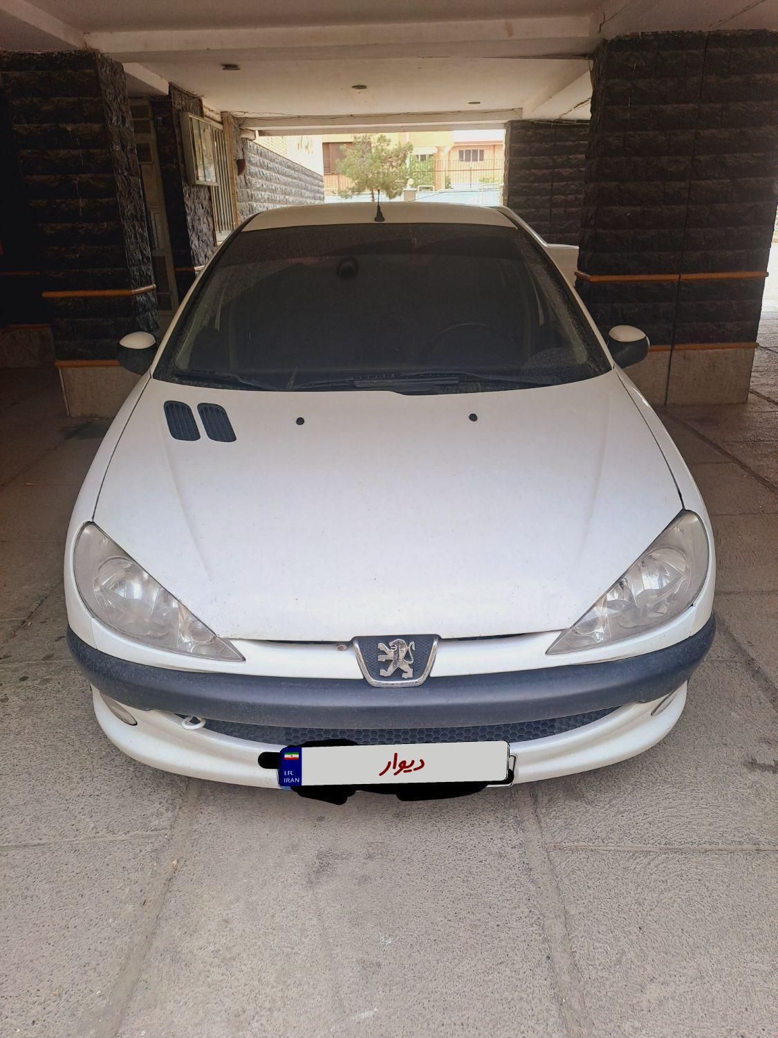 پژو ۲۰۶ صندوق دار v8 - 1389