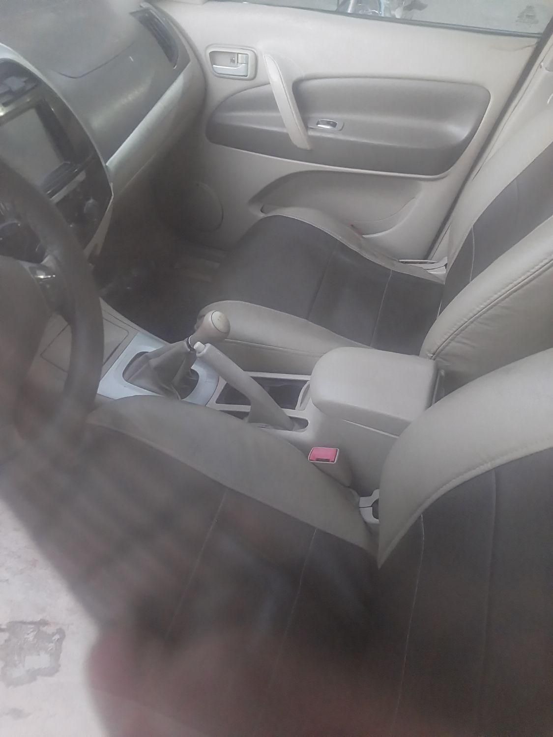ام وی ام X33 دنده‌ای ساده - 1390