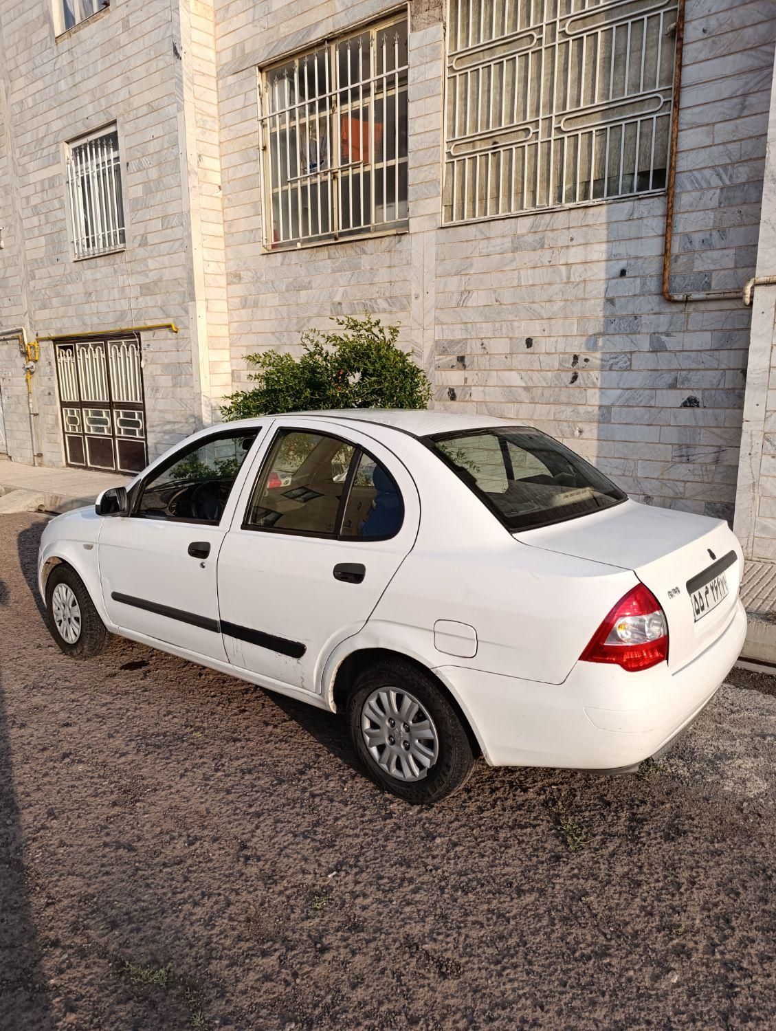 تیبا صندوق دار EX - 1392