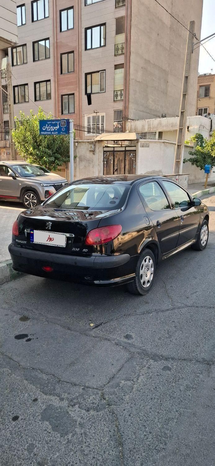 پژو ۲۰۶ صندوق دار v8 - 1394
