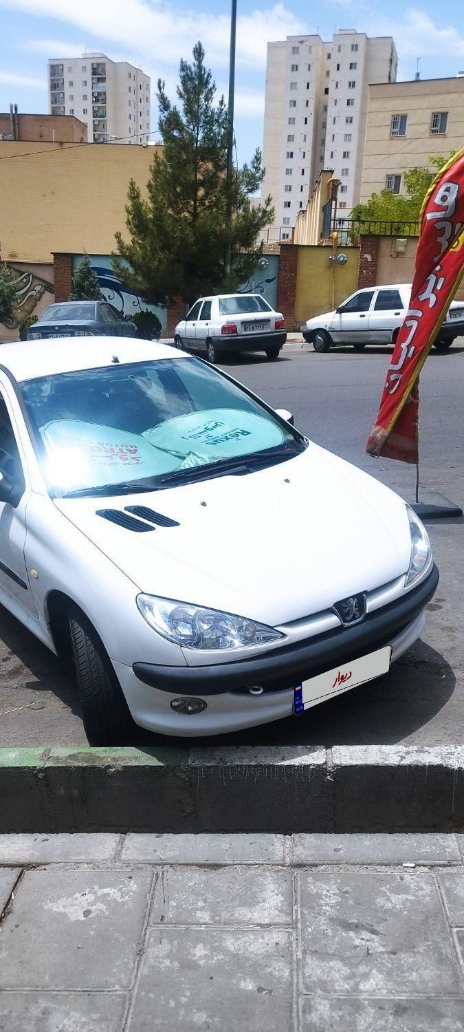 پژو ۲۰۶ صندوق دار v8 - 1397