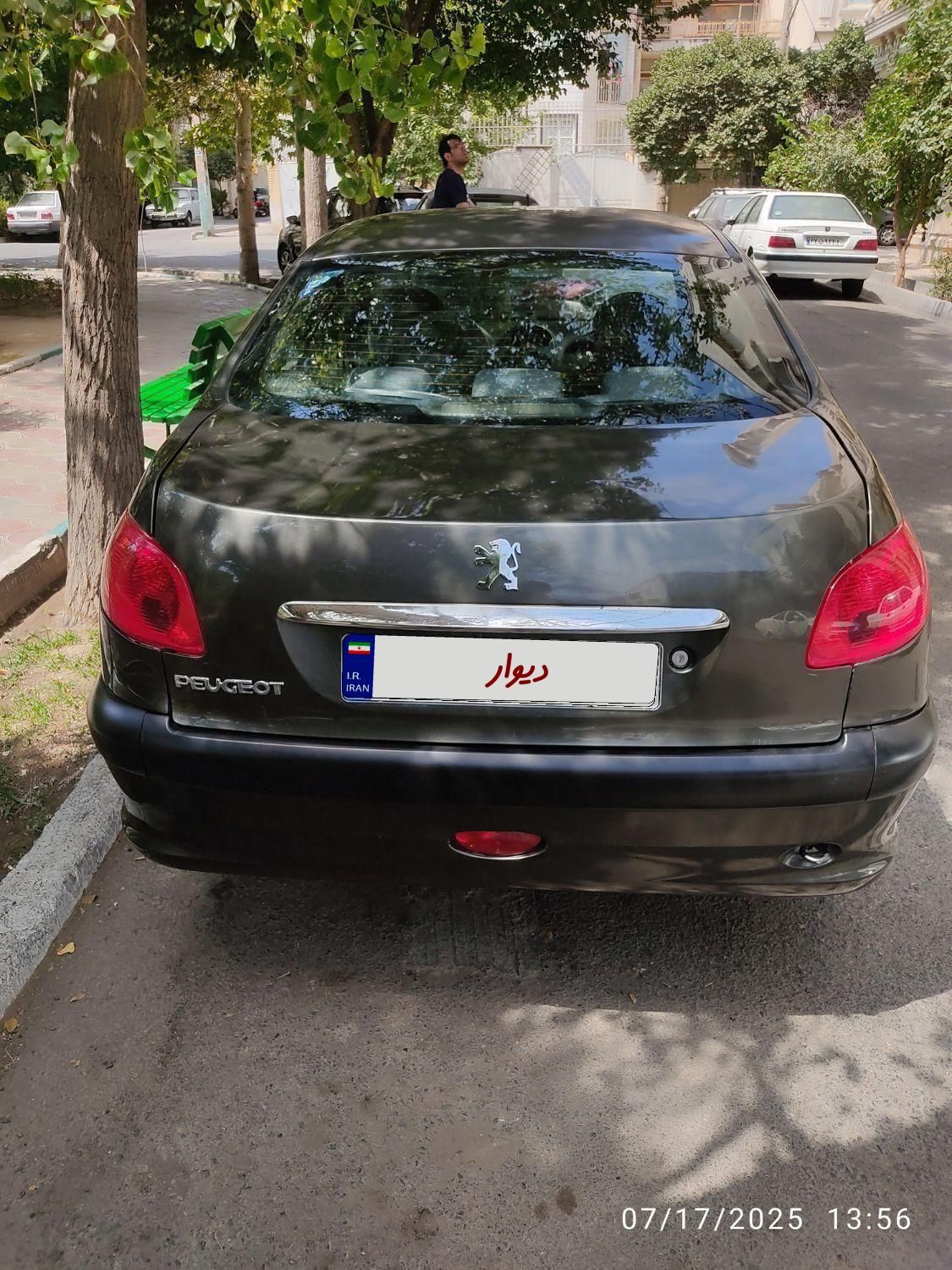 پژو ۲۰۶ صندوق دار v8 - 1386