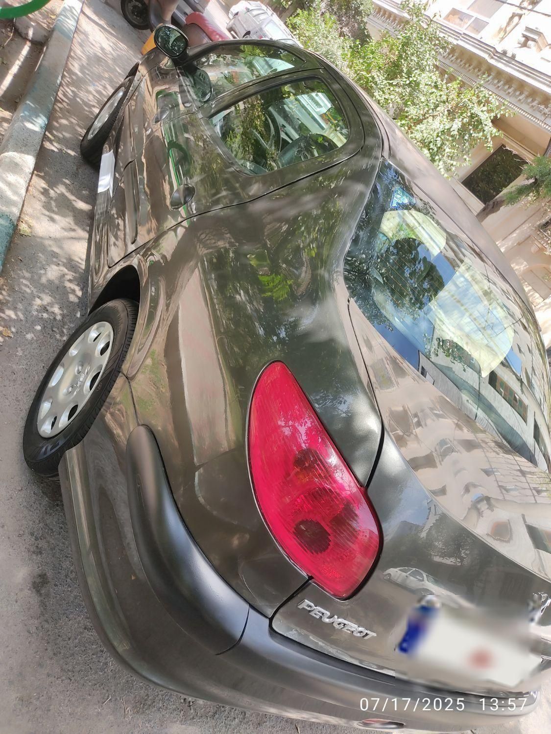 پژو ۲۰۶ صندوق دار v8 - 1386