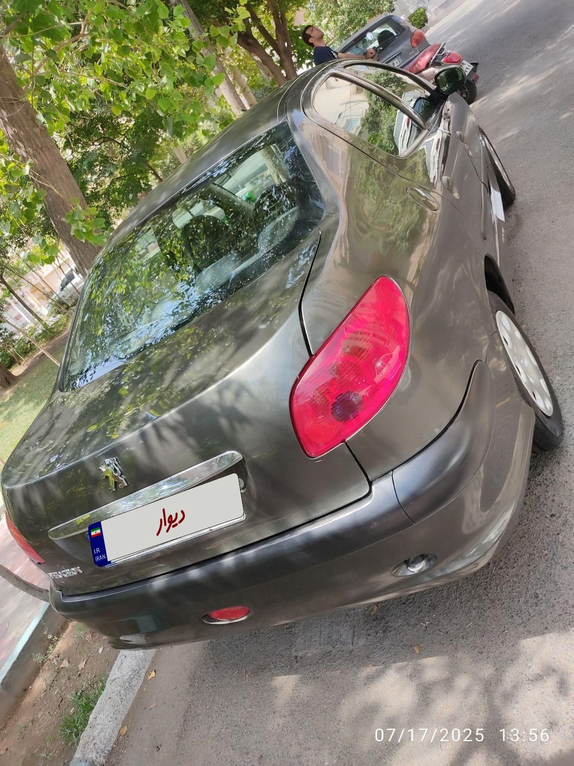 پژو ۲۰۶ صندوق دار v8 - 1386