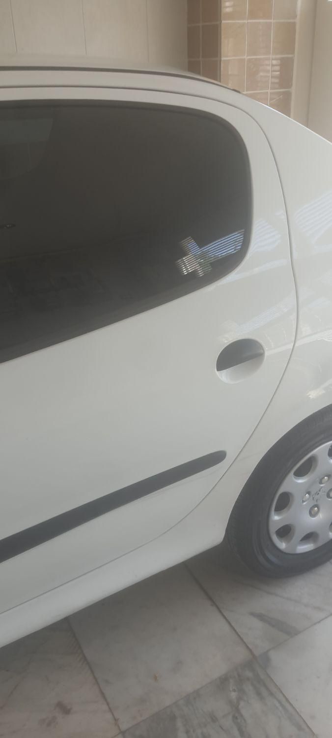 پژو ۲۰۶ صندوق دار v8 - 1393