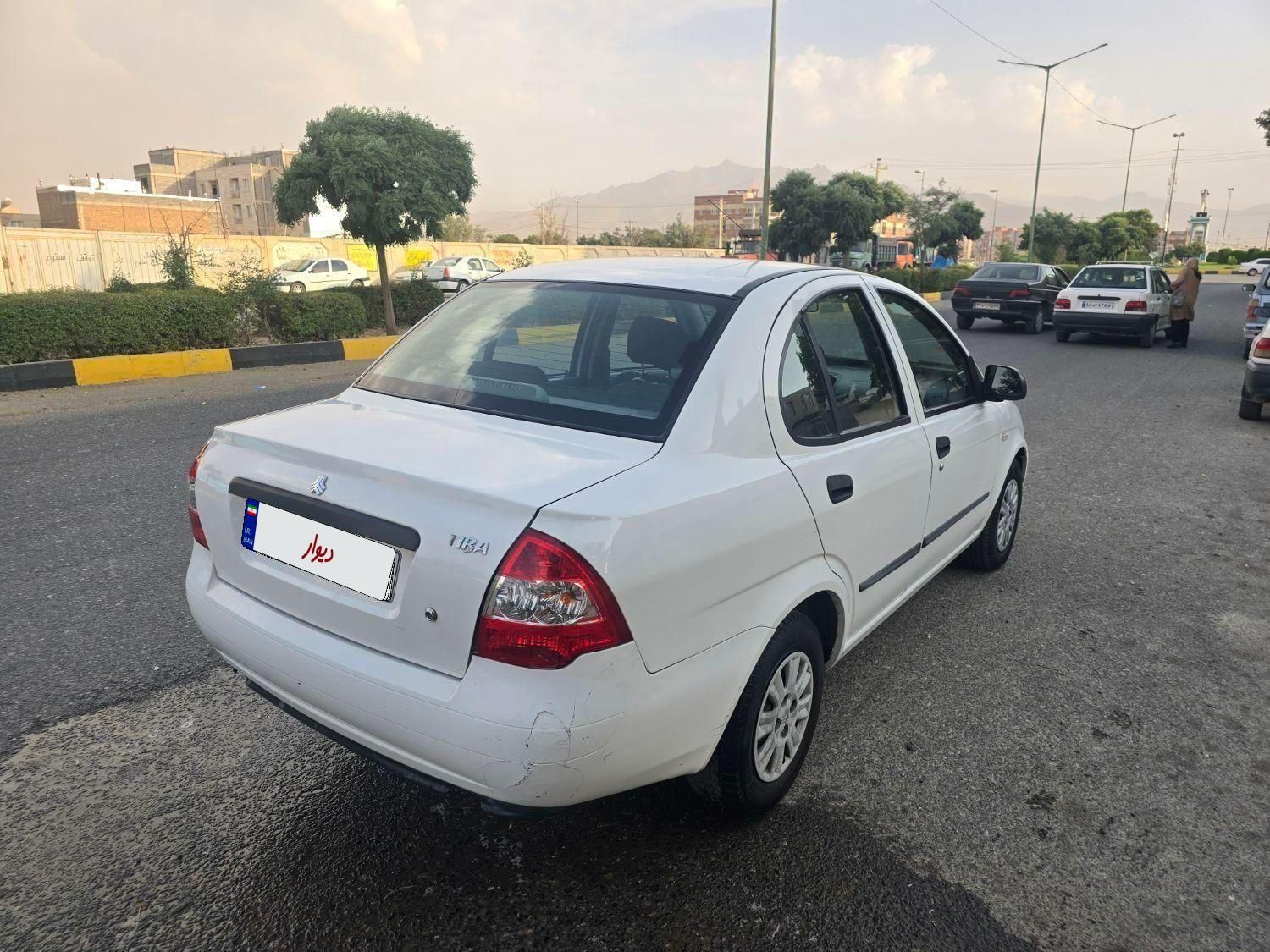 تیبا صندوق دار SX - 1398