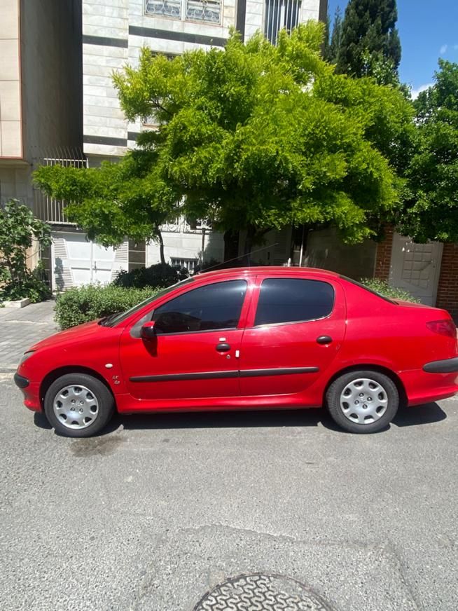 پژو ۲۰۶ صندوق دار v8 - 1397