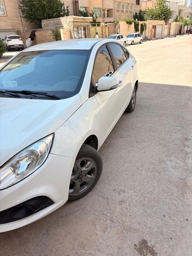 جک J4 اتوماتیک ساده - 1400
