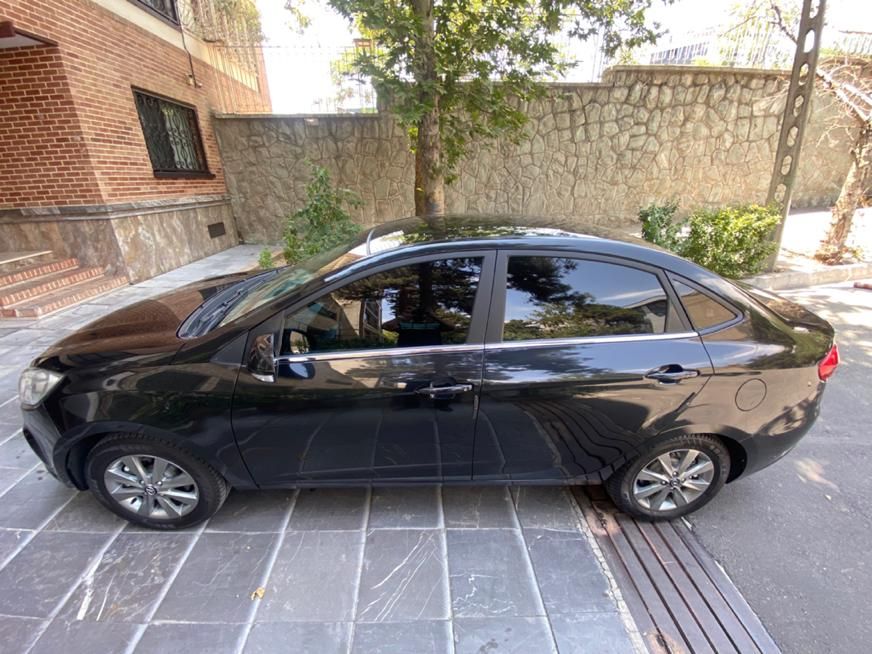 جک J4 اتوماتیک ساده - 1402