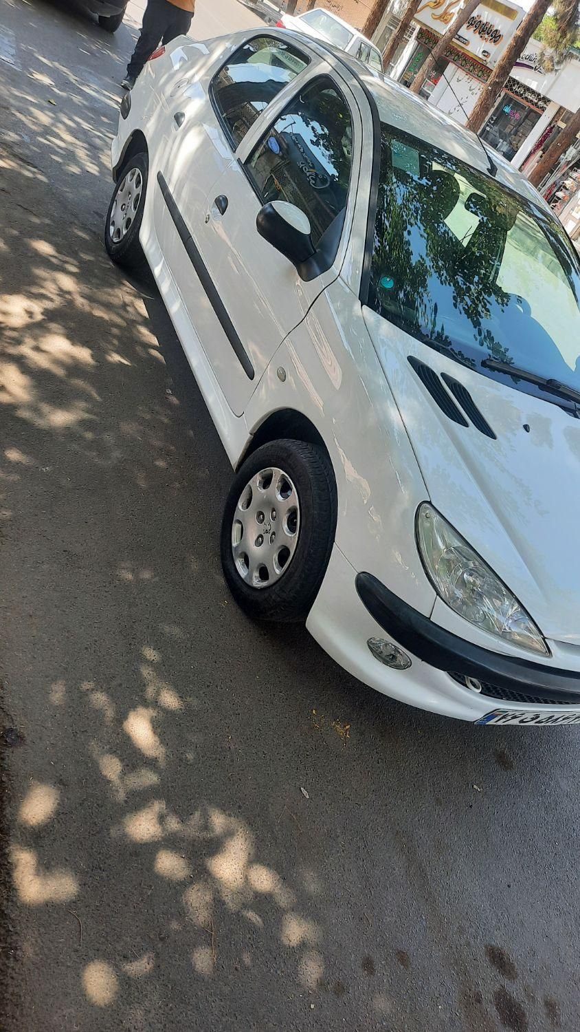 پژو ۲۰۶ صندوق دار v8 - 1395