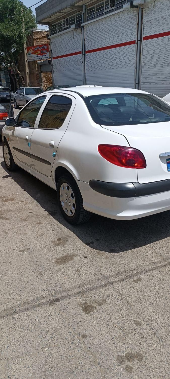 پژو ۲۰۶ صندوق دار v8 - 1390