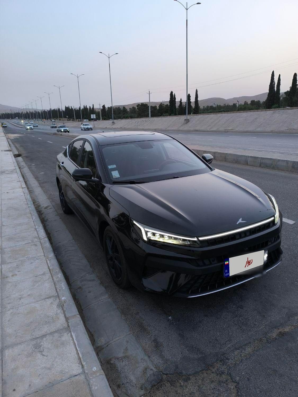 خودرو کی ام سی، J7 آگهی ann_19346075