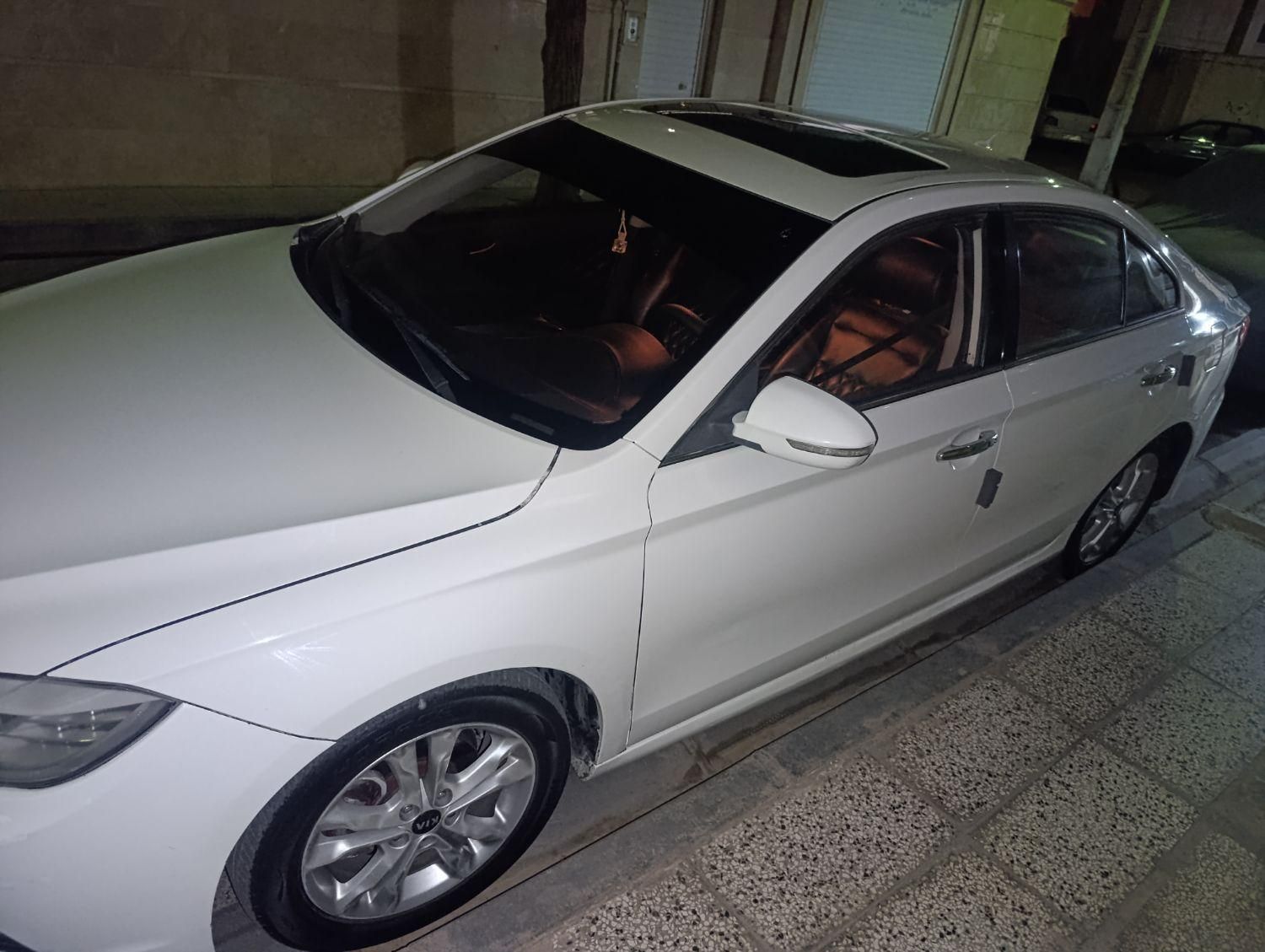 لیفان 820 اتوماتیک - 1395