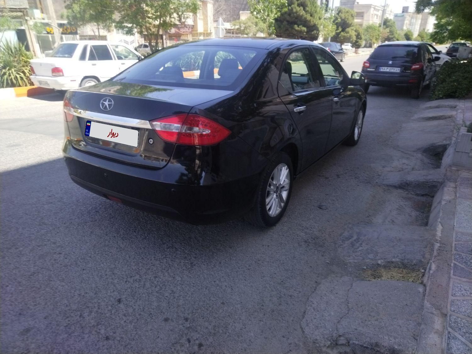جک J5 اتوماتیک - 1394