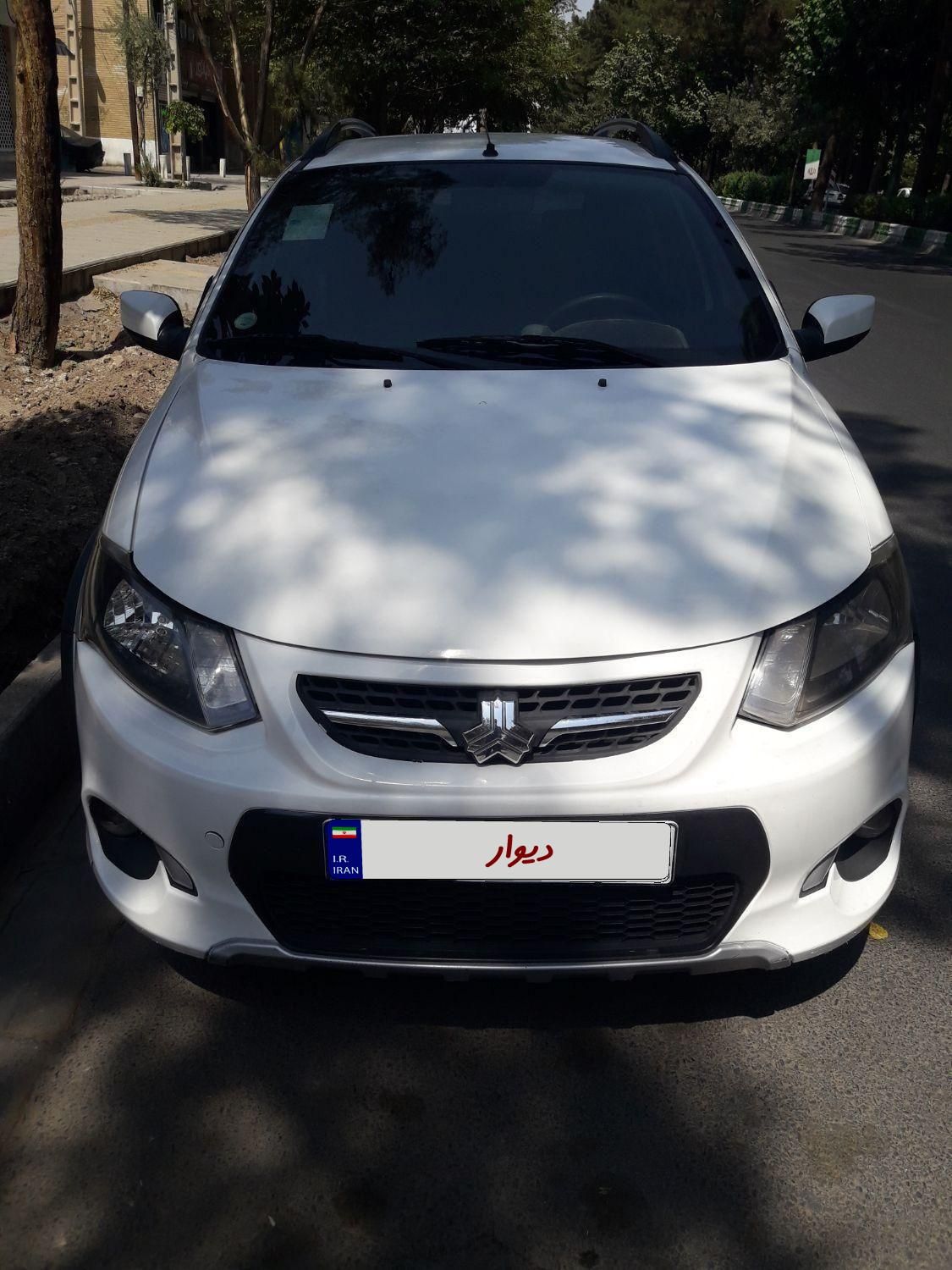 خودرو کوییک، معمولی آگهی ann_19346310