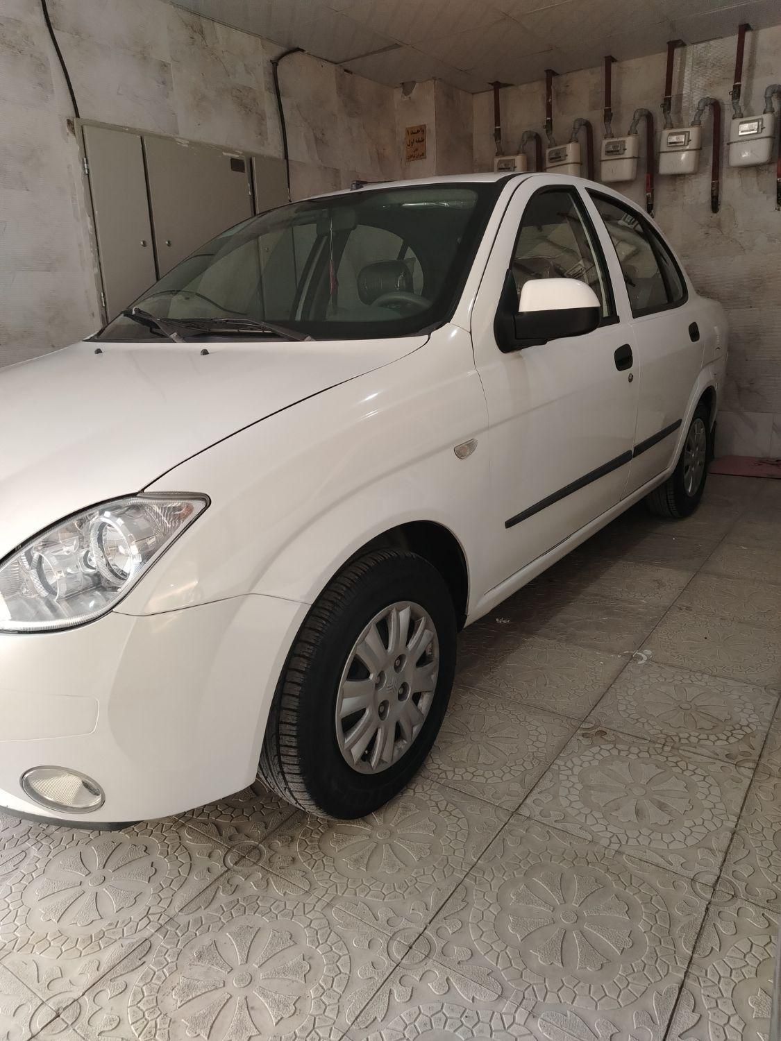 تیبا صندوق دار SX - 1399