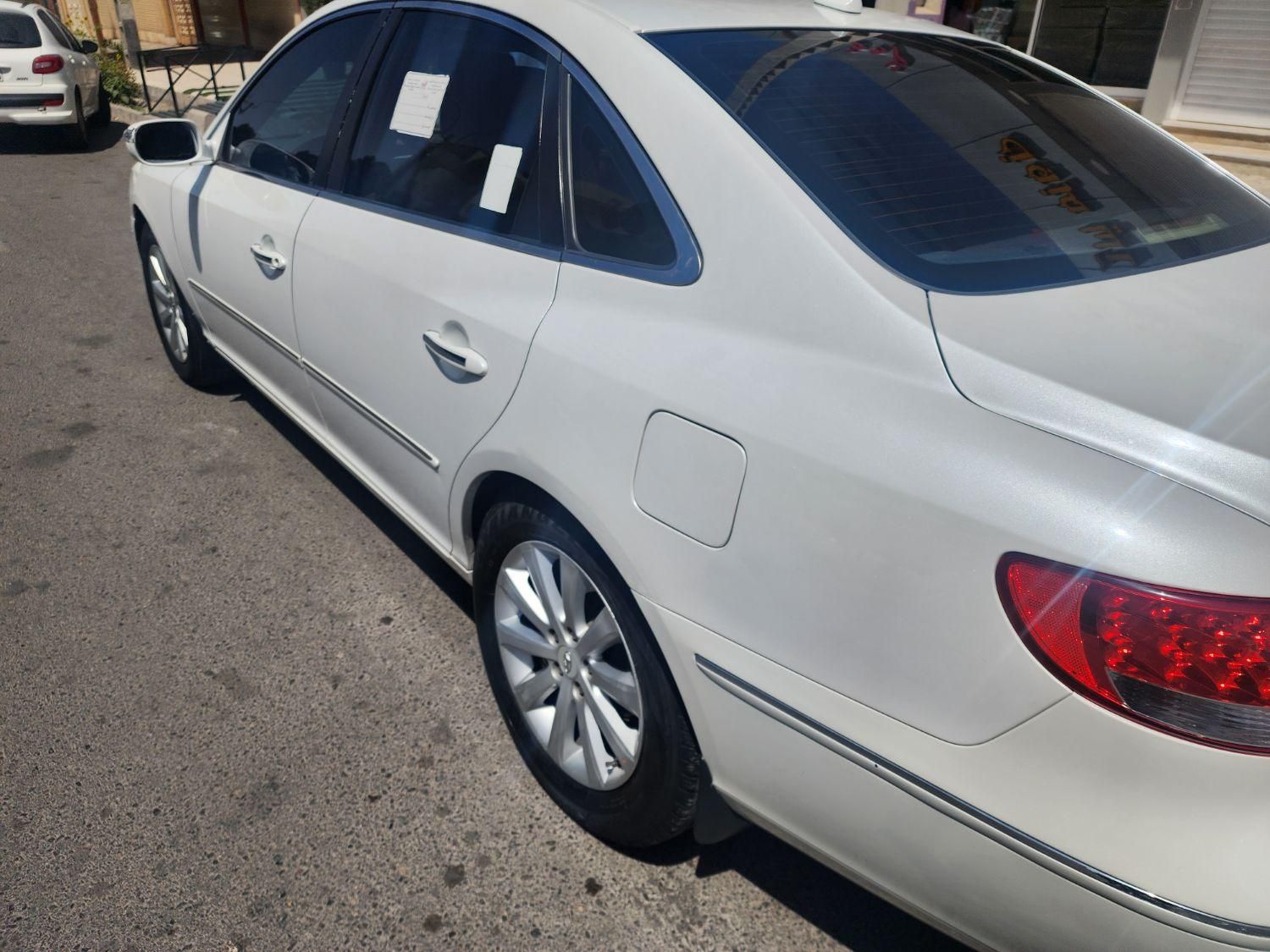 هیوندای آزرا (گرنجور) 3300cc - 2010