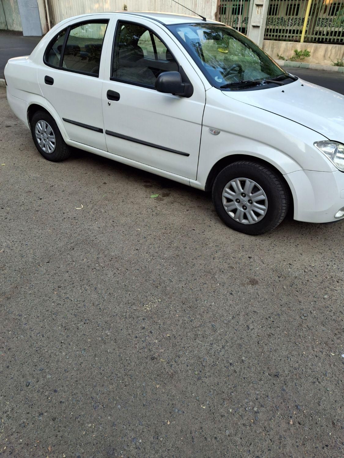 تیبا صندوق دار SX - 1400