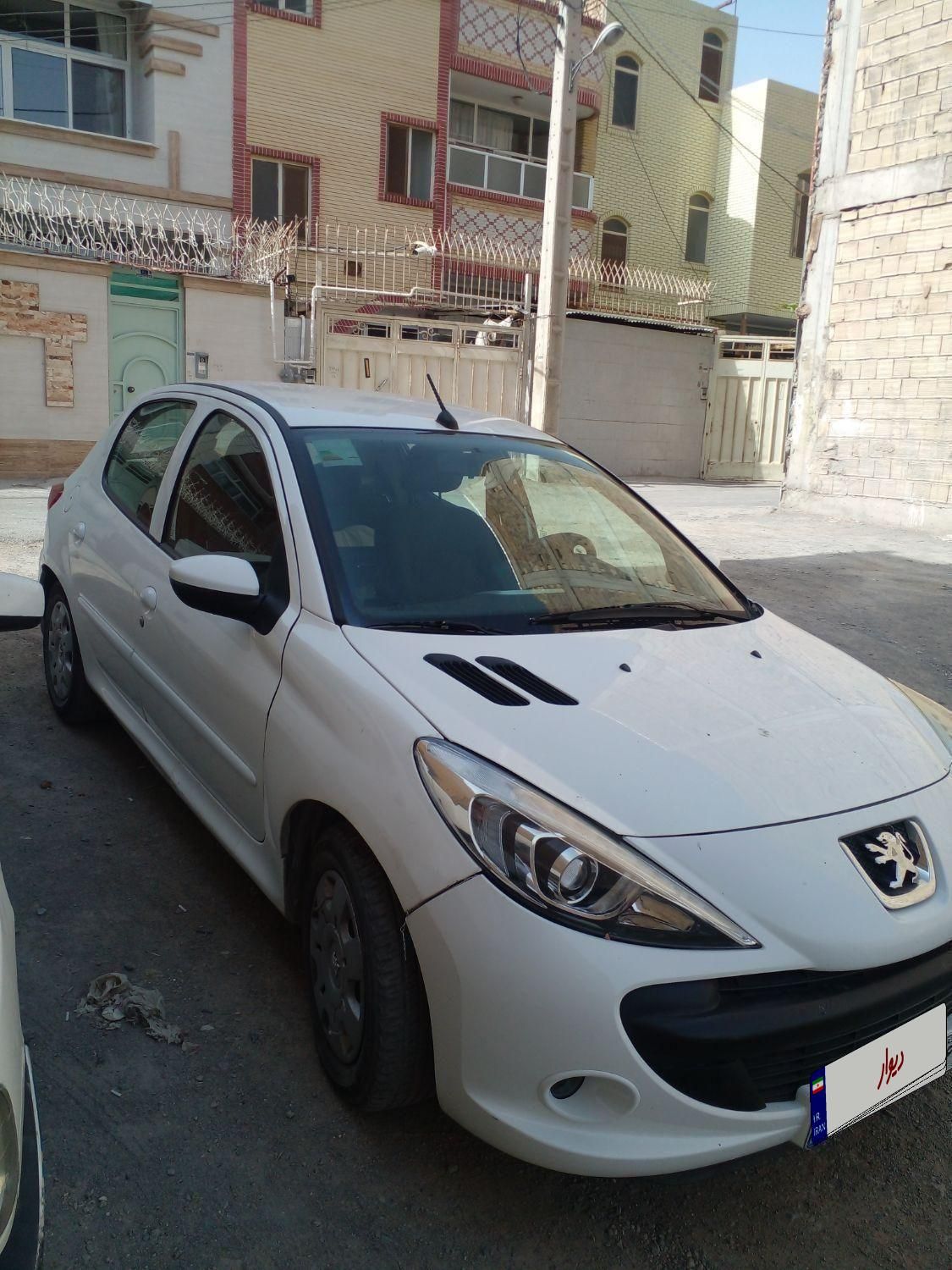 خودرو پژو، ۲۰۷ صندوق دار آگهی ann_19347007