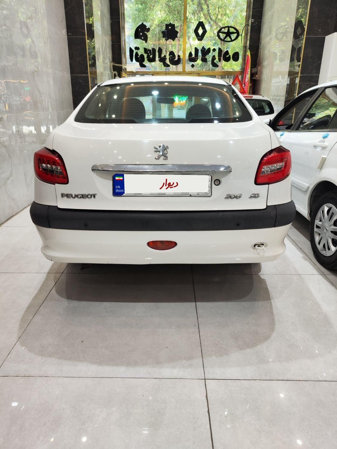 پژو ۲۰۶ صندوق دار v8 - 1393