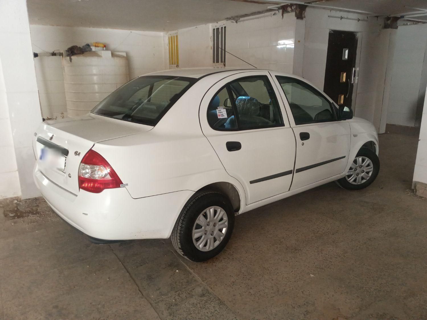 تیبا صندوق دار SX - 1400