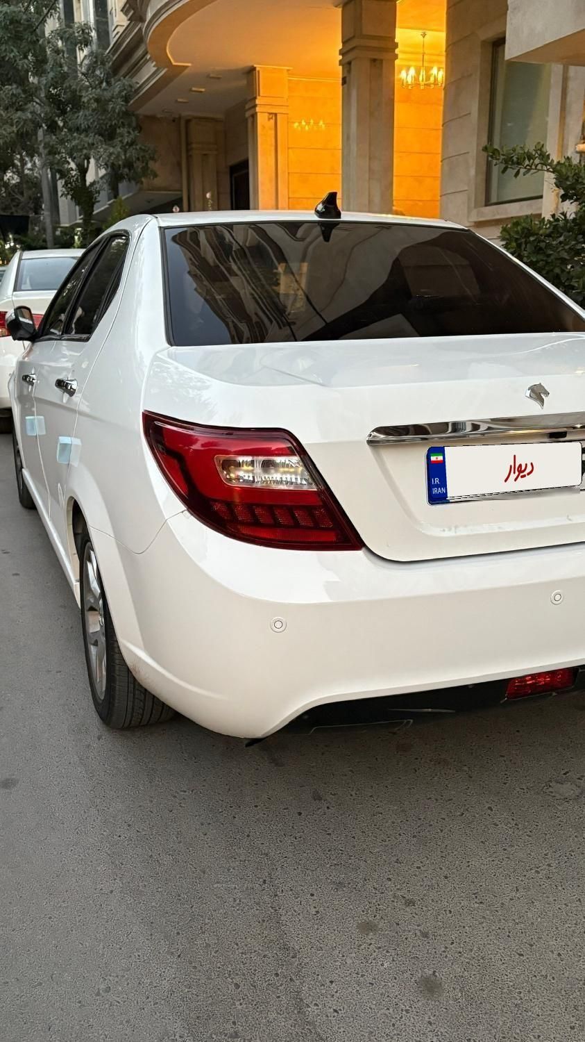 دنا پلاس توربو 6 دنده - 1403